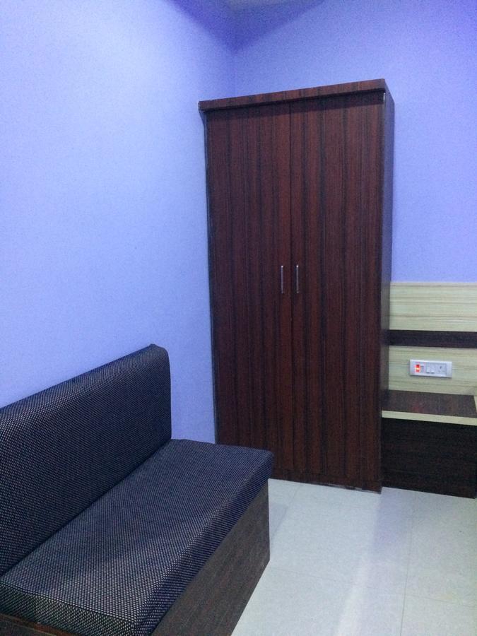 Hotel Sharda Inn Диогар Екстериор снимка