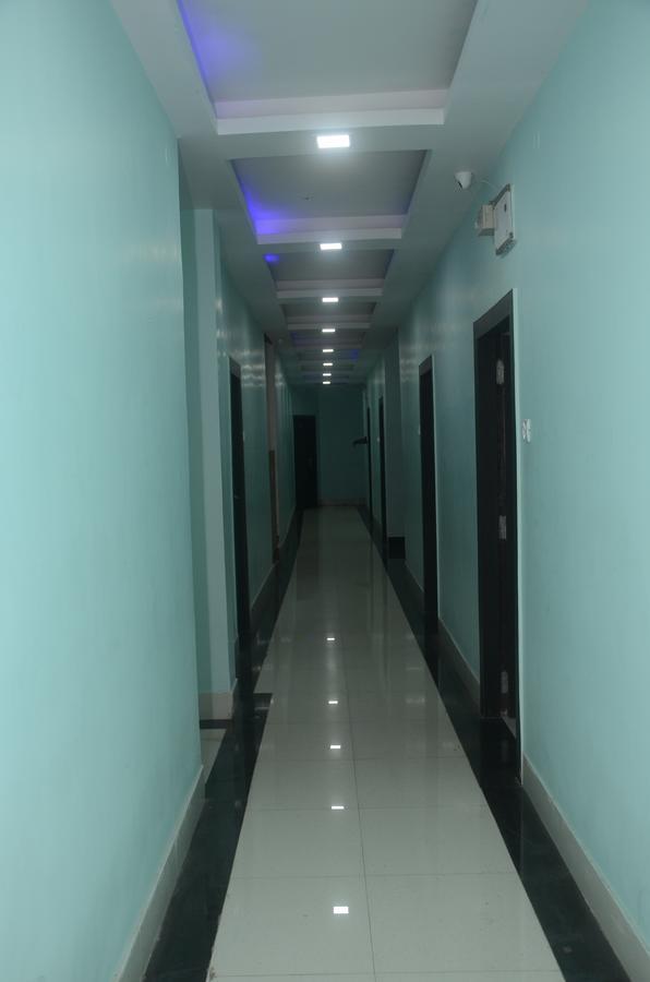 Hotel Sharda Inn Диогар Екстериор снимка